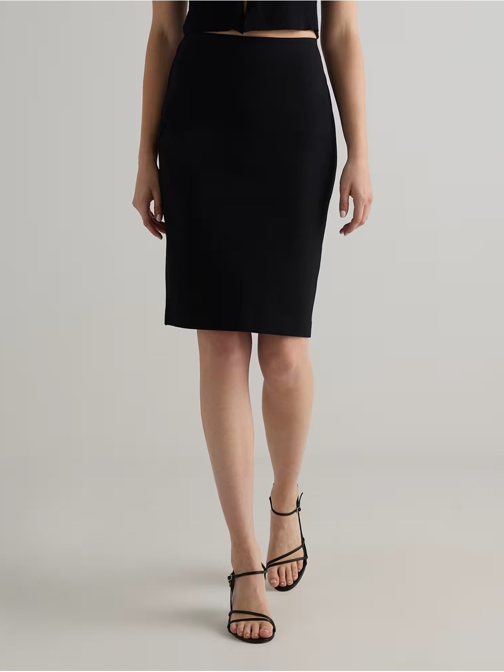 Aritzia Classic Black Pencil Skirt